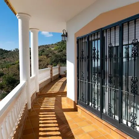 Apartman Con Piscina Y Parking Olias 12 *