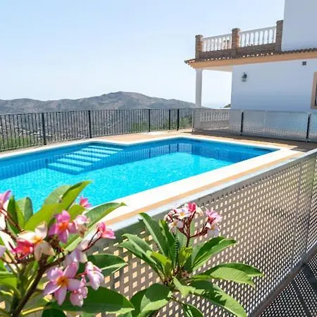 Con Piscina Y Parking Olias 12 Apartman